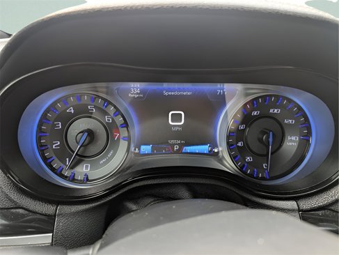 Used 2018 Chrysler 300 S w/ 300S Premium Group image 13