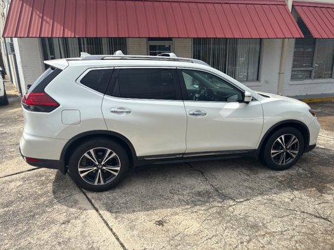Used 2017 Nissan Rogue SL w/ SL Premium Package image 8