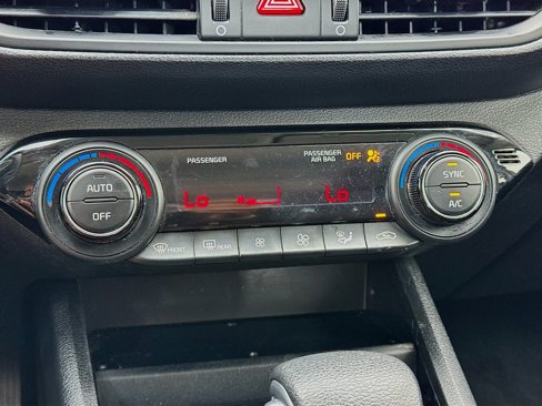 Used 2019 Kia Forte LXS image 12