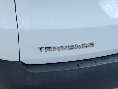 Used 2020 Chevrolet Traverse LS image 11