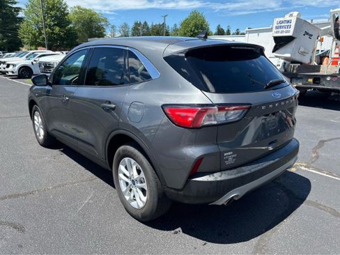 Certified 2022 Ford Escape SE w/ Cold Weather Package image 3