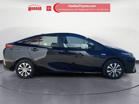 Used 2022 Toyota Prius Prime LE image 6