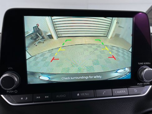 Used 2023 Nissan Sentra SV image 21
