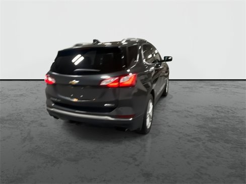 Used 2018 Chevrolet Equinox Premier image 8