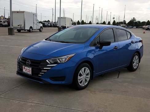 Certified 2024 Nissan Versa S w/ Trunk Package image 3