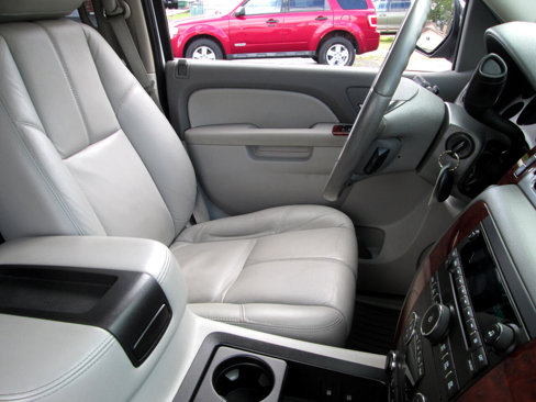 Used 2010 Chevrolet Tahoe LT image 15