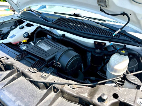 Used 2014 Chevrolet Express 2500 image 35