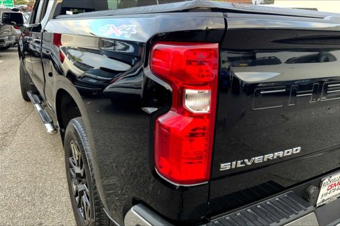 Used 2019 Chevrolet Silverado 1500 LT w/ All-Star Edition image 22