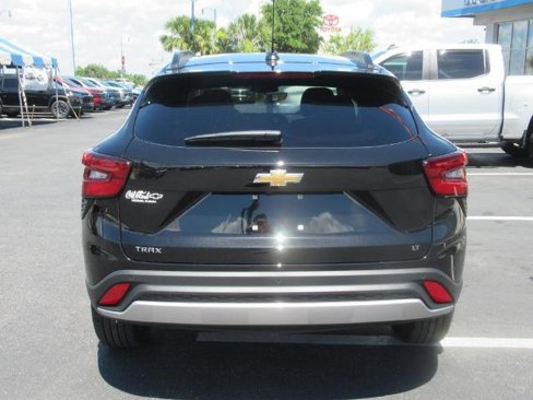 New 2025 Chevrolet Trax LT w/ Driver Confidence Package image 5