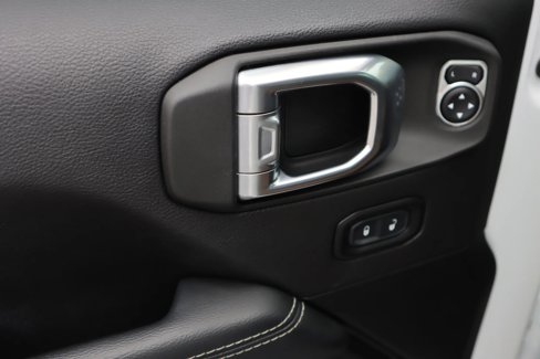 Used 2021 Jeep Wrangler Unlimited Sahara image 18