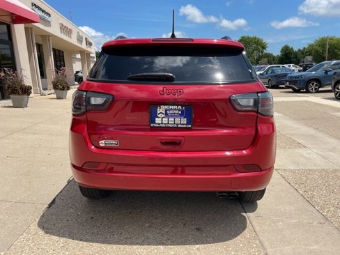 Used 2022 Jeep Compass Limited w/ (RED) Package image 6