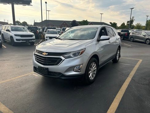 Used 2018 Chevrolet Equinox LT image 3