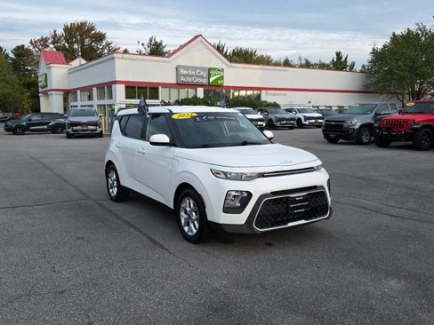 Certified 2022 Kia Soul LX w/ Technology Package image 29