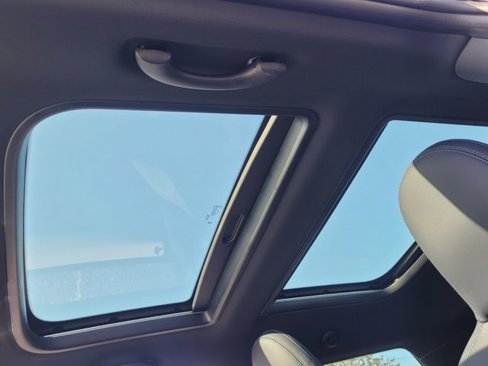 New 2025 MINI Cooper S image 18