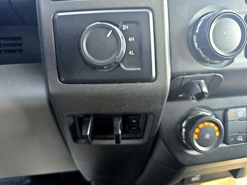 Used 2022 Ford F250 XL w/ Power Equipment Group image 25
