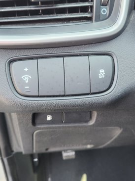 Used 2019 Kia Sorento L image 16