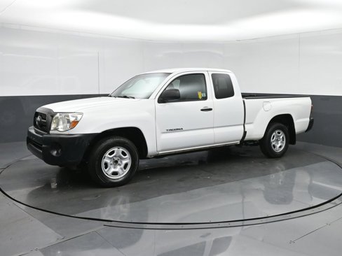 Used 2011 Toyota Tacoma 2WD Access Cab image 3
