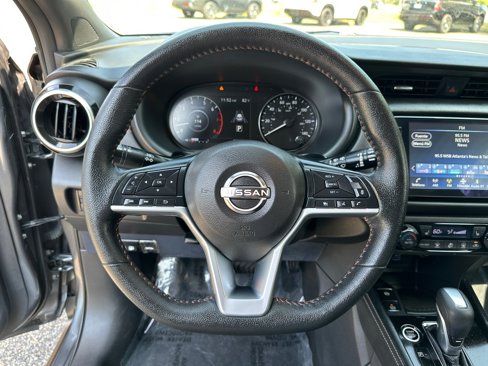 Certified 2022 Nissan Kicks SR w/ Premium Package image 23
