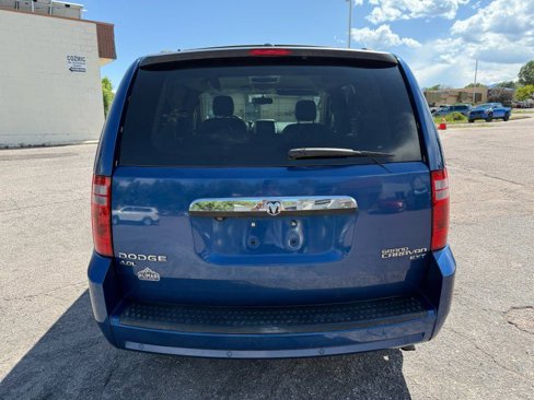 Used 2010 Dodge Grand Caravan SXT image 6