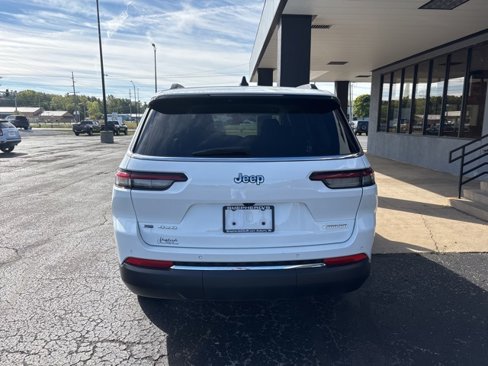 Used 2023 Jeep Grand Cherokee L Laredo image 7