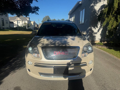 Used 2011 GMC Acadia Denali image 3