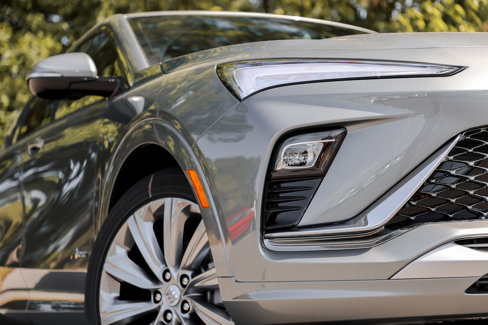 New 2025 Buick Envista Avenir image 3