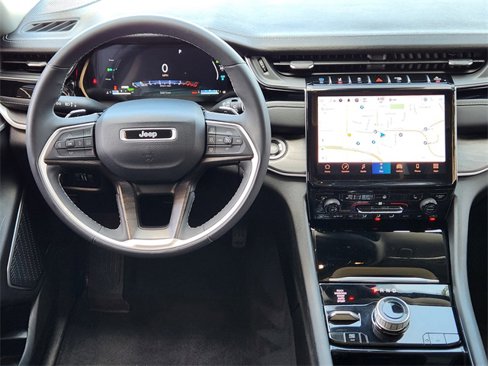 Used 2023 Jeep Grand Cherokee 4WD 4xe image 27