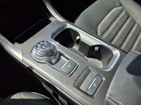 Used 2018 Ford Fusion SE w/ Fusion SE Technology Package image 15