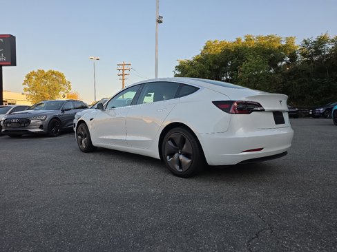 Used 2020 Tesla Model 3 Standard Range Plus image 9