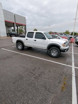 Used 2002 Toyota Tacoma PreRunner image 4