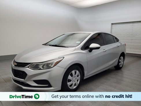 Used 2018 Chevrolet Cruze LS image 1