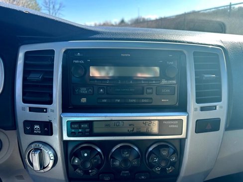 Used 2005 Toyota 4Runner Sport image 20