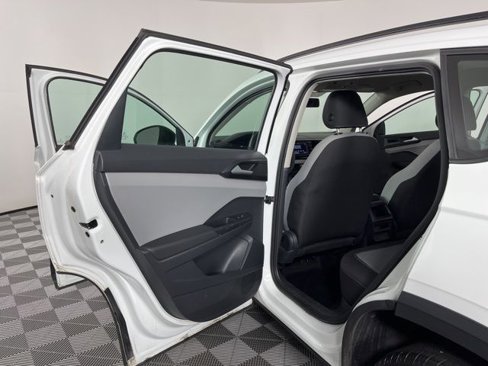 Used 2022 Volkswagen Taos S image 39
