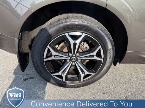 Certified 2022 Volvo XC60 B5 Momentum w/ Advanced Package image 14