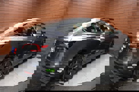 Used 2023 Tesla Model 3 Standard Range image 23