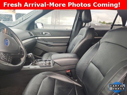 Used 2018 Ford Explorer XLT w/ Equipment Group 202A image 14