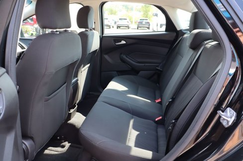 Used 2016 Ford Focus SE w/ SE Sport Package image 34