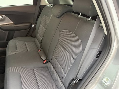Used 2022 Kia Niro LX image 34
