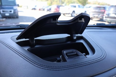 Used 2019 Jeep Cherokee Limited image 19