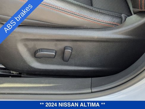 Used 2024 Nissan Altima 2.5 SR image 16