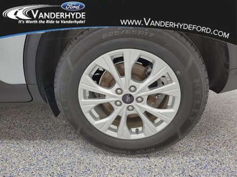 Used 2023 Ford Escape Active image 5