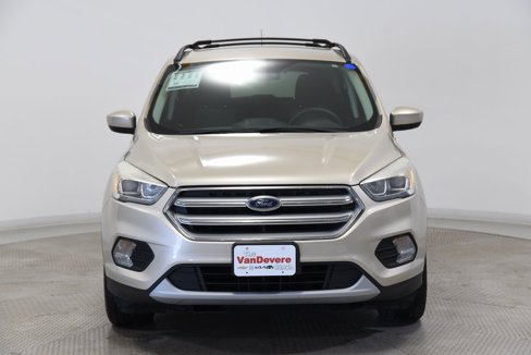 Used 2017 Ford Escape SE w/ Equipment Group 201A image 2