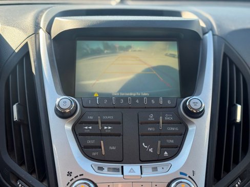 Used 2015 Chevrolet Equinox LTZ image 18