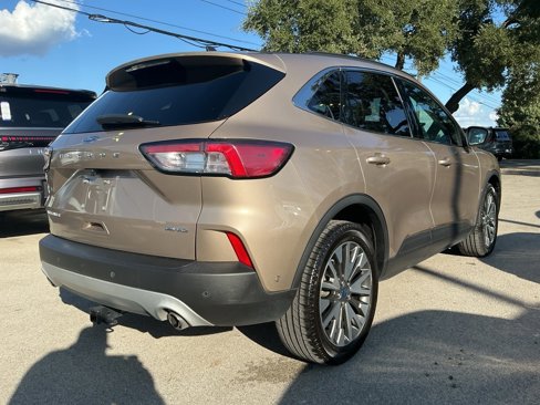 Used 2021 Ford Escape Titanium image 5