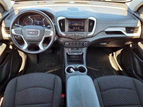 Used 2021 GMC Terrain SLE w/ Elevation Edition image 3
