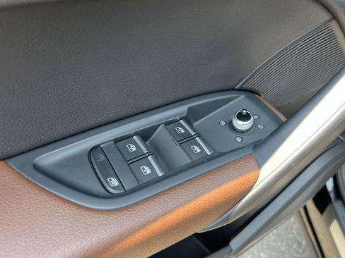 Used 2018 Audi Q5 2.0T Premium Plus w/ Premium Plus Package image 19