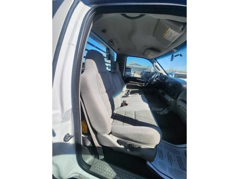Used 2006 Ford F350 4x4 Regular Cab DRW Super Duty image 14