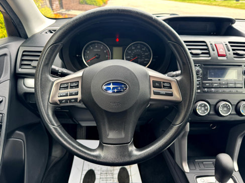Used 2014 Subaru Forester 2.5i image 9