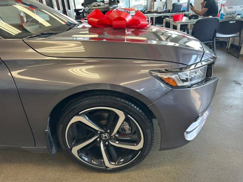 Used 2018 Honda Accord Sport image 16