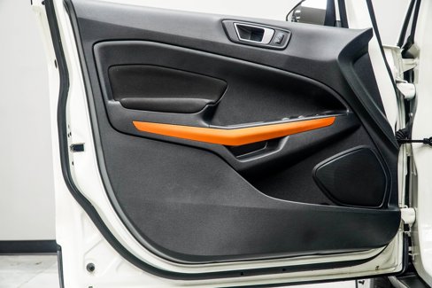 Used 2021 Ford EcoSport SE w/ SE Appearance Package image 30